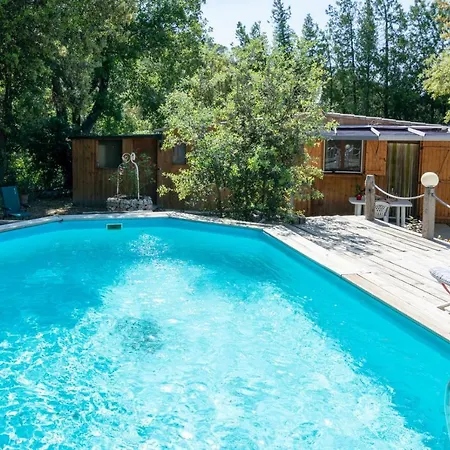 Le De L'uzege - Piscine, Detente Et Ballades Apartment Belvézet